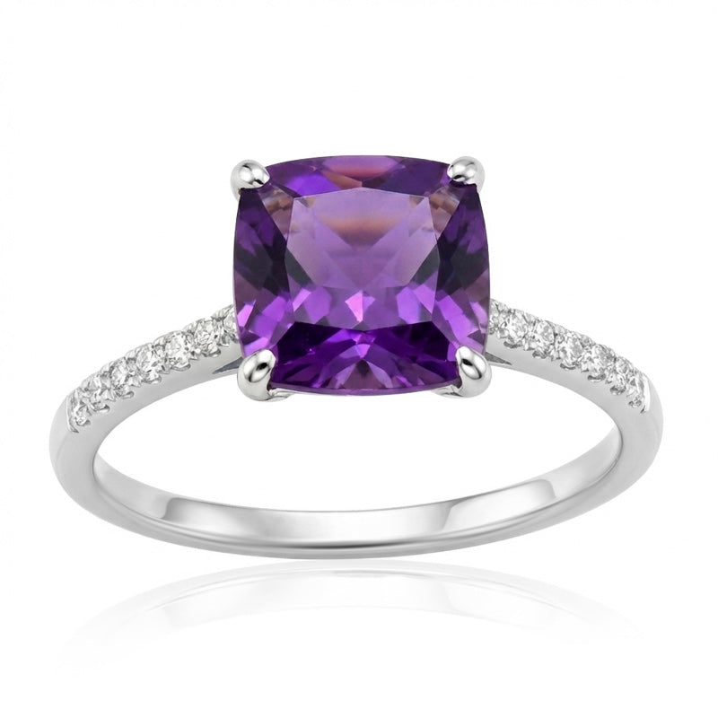 R-44647-AM-W  Diamond & Amethyst Dress Ring