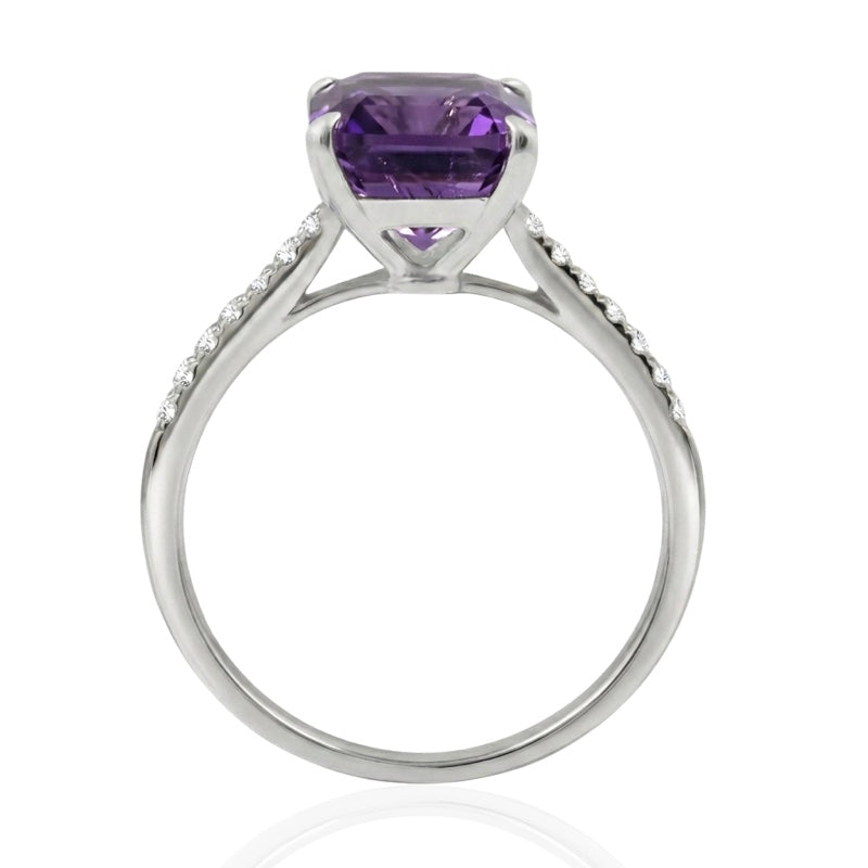 R-44647-AM-W  Diamond & Amethyst Dress Ring